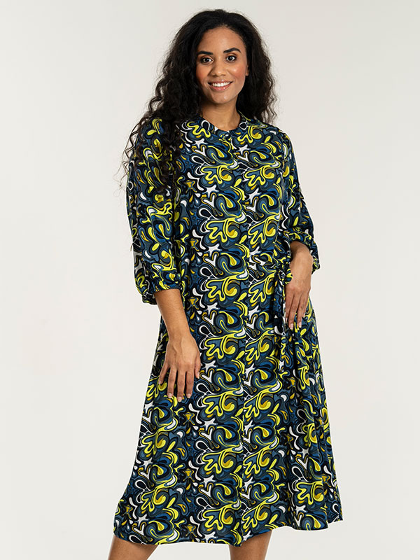 BRIANNE - Plus Size Klänning fra Studio