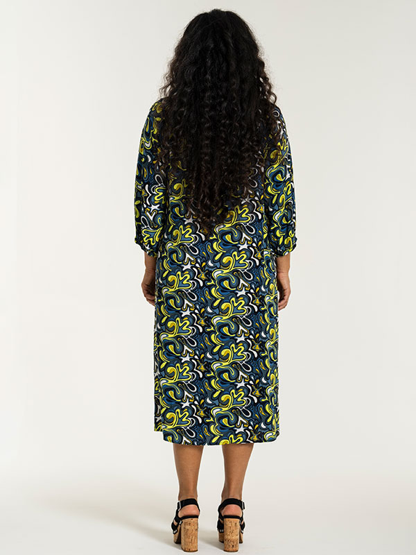 BRIANNE - Plus Size Klänning fra Studio