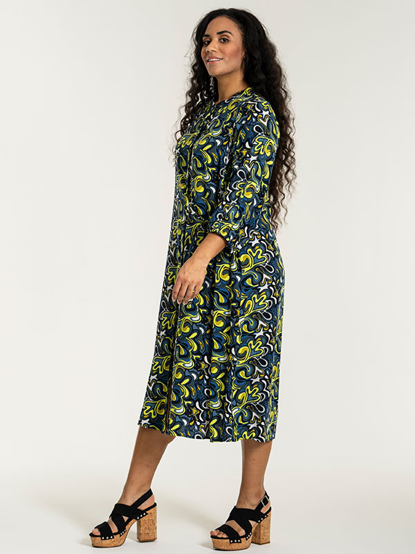 BRIANNE - Plus Size Klänning fra Studio