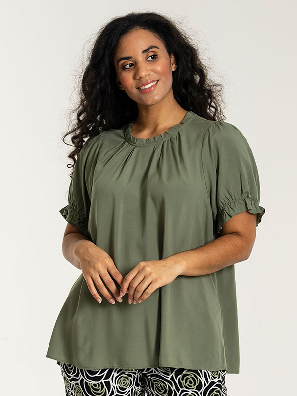 FOZIA - Plus Size Blus fra Studio