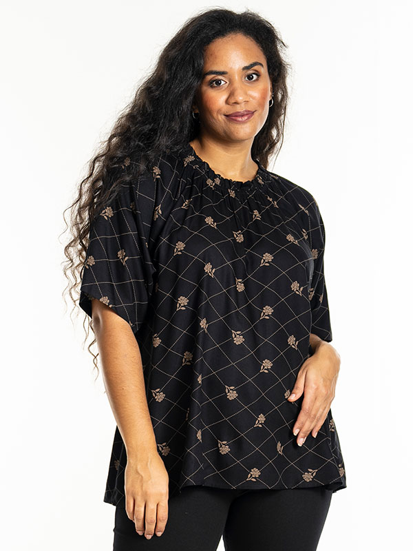 LENI - Plus Size Blus fra Studio