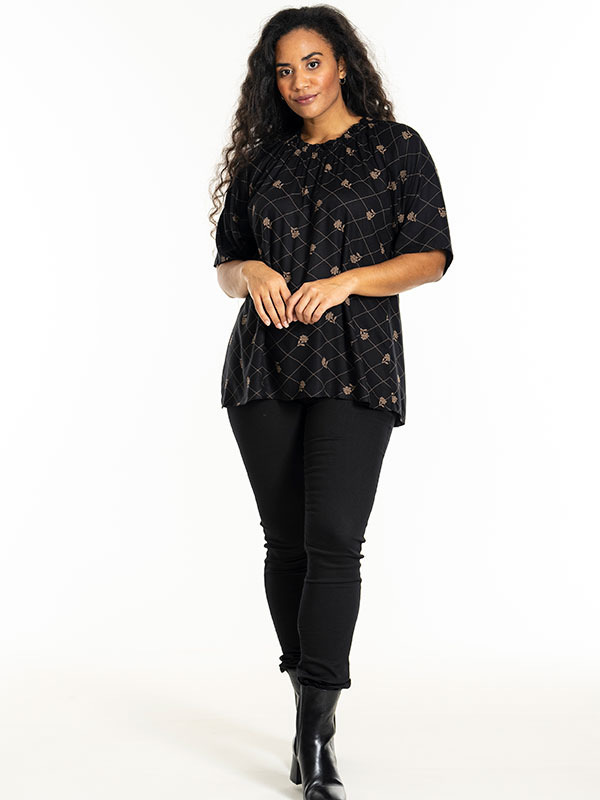 LENI - Plus Size Blus fra Studio