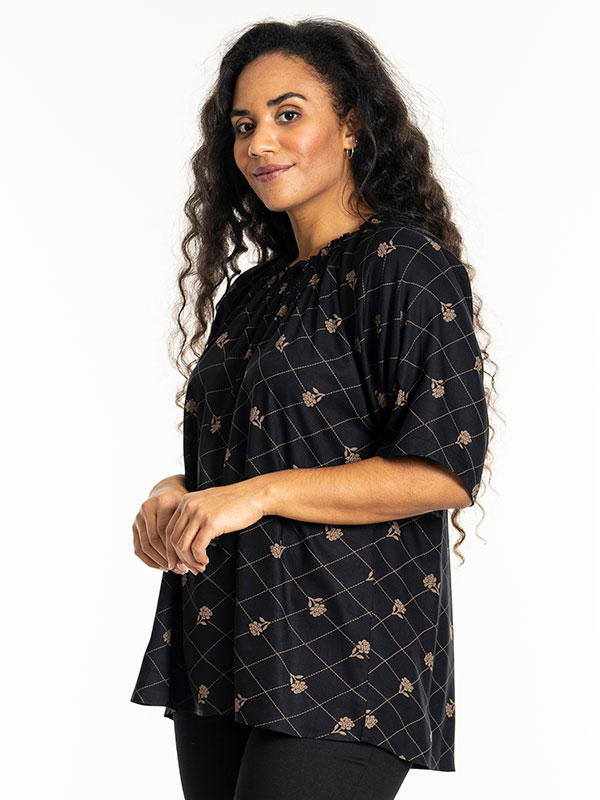 LENI - Plus Size Blus fra Studio