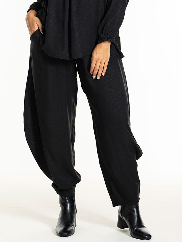 GRETA - Plus Size Byxor fra Studio