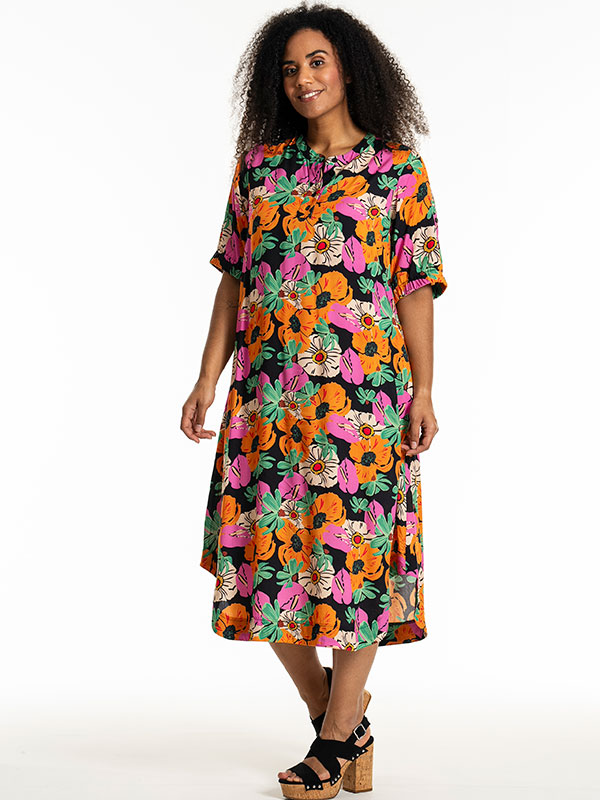 BIDIANA - Plus Size Klänning fra Studio