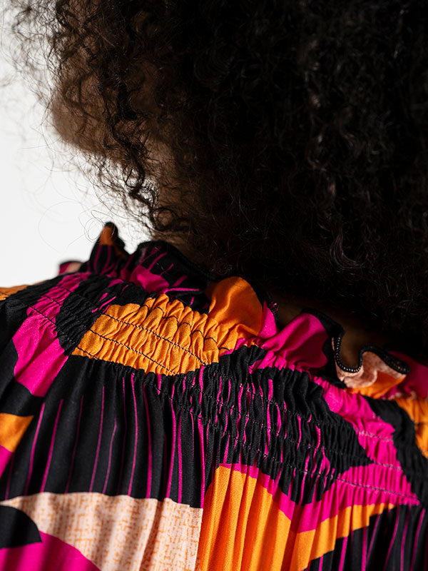 JEANETT - Plus Size Klänning fra Studio