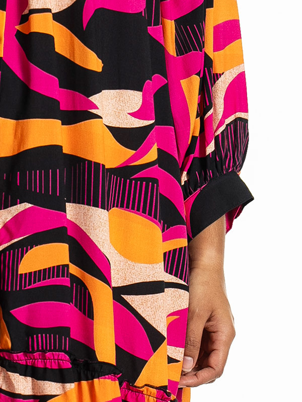 JEANETT - Plus Size Klänning fra Studio