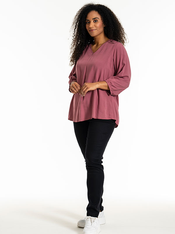 EMMY - Plus Size Blus fra Studio