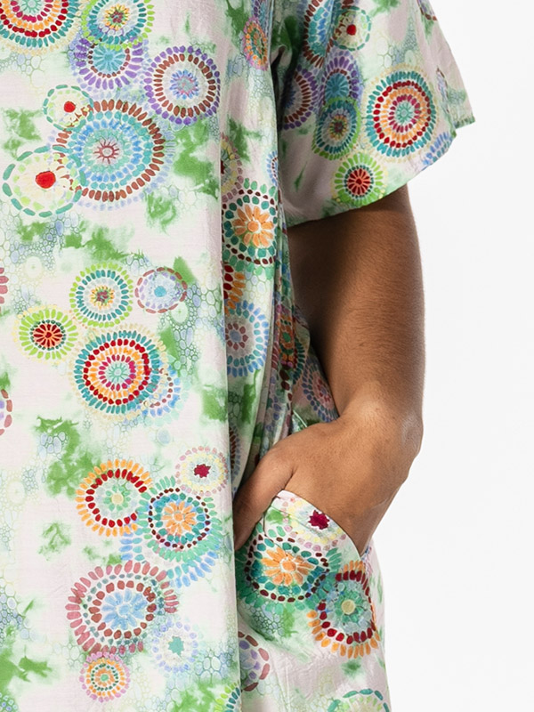 SOLVEJ - Plus Size Klänning fra Studio