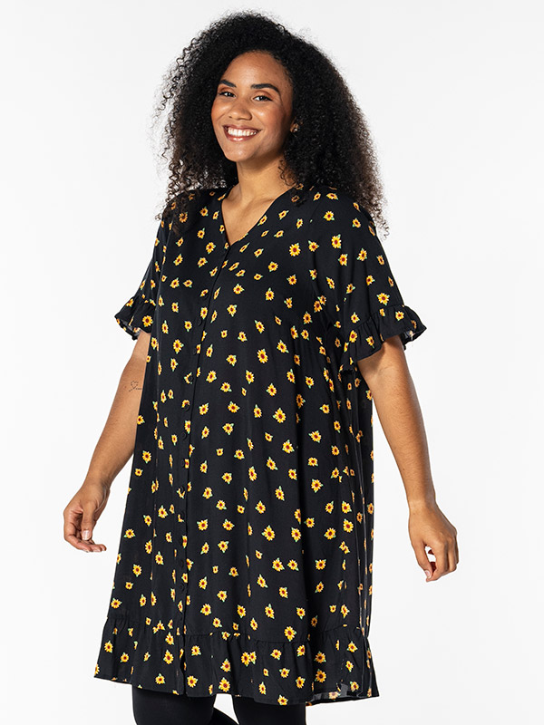 JETTE - Plus Size Klänning fra Studio
