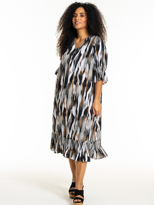 GENA - Plus Size Klänning fra Studio