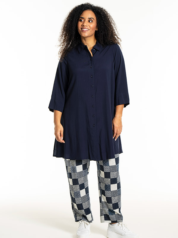 EMILIE - Plus Size Skjorta fra Studio