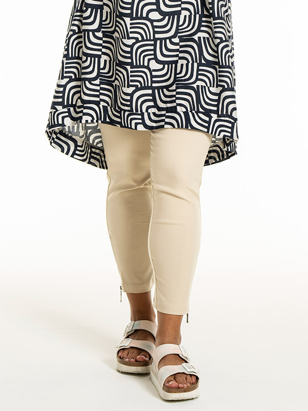 LENA - Plus Size Byxor fra Studio