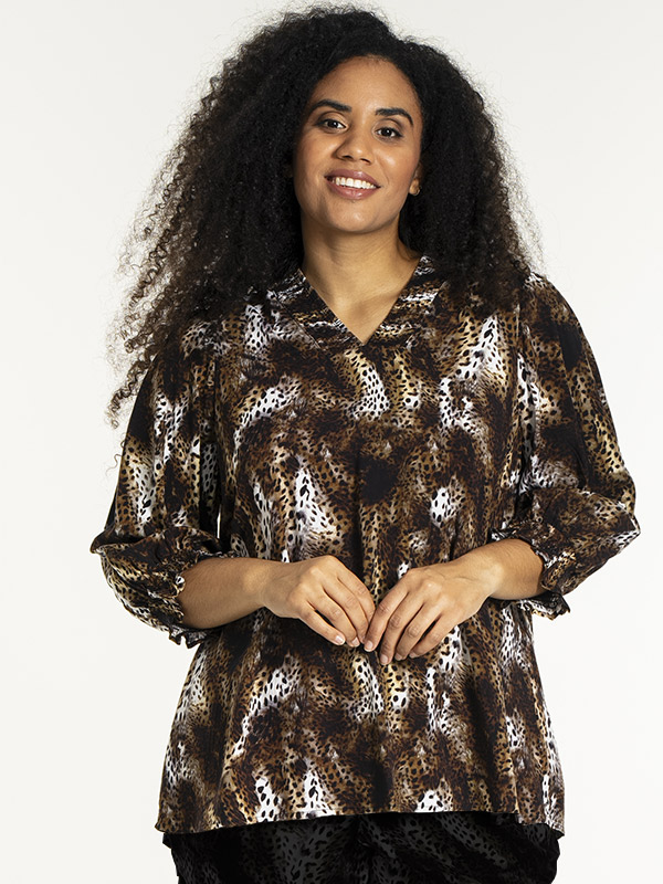 FEODORA - Plus Size Blus fra Studio