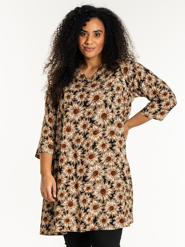 BIRGITTE - Plus Size Klänning fra Studio