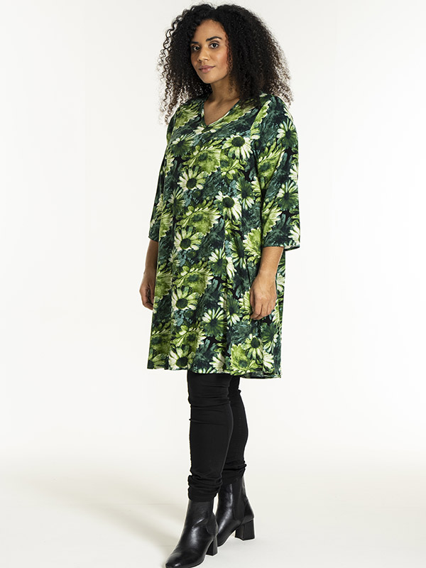 BIRGITTE - Plus Size Klänning fra Studio