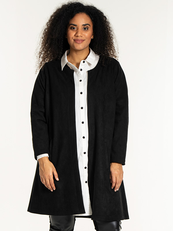 NEOMI - Plus Size Kofta fra Studio