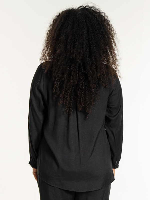 NALANI - Plus Size Blus fra Studio