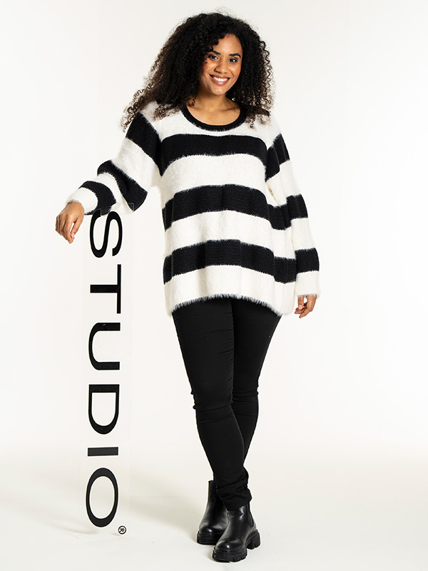 NORALISE - Plus Size Tröja fra Studio