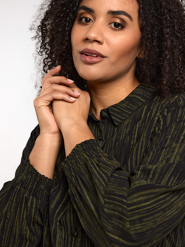 SBITTA - Plus Size Skjorta fra Studio