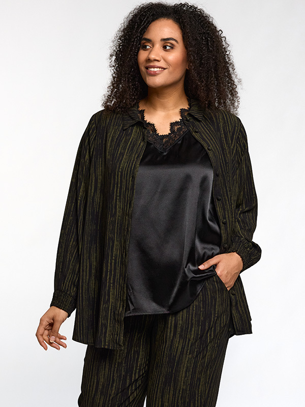SBITTA - Plus Size Skjorta fra Studio