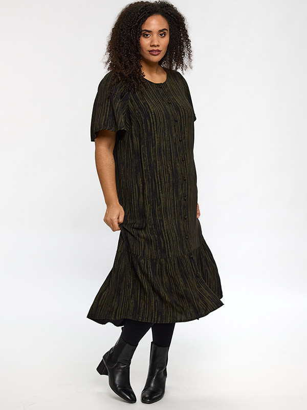 SNADINE - Plus Size Klänning fra Studio