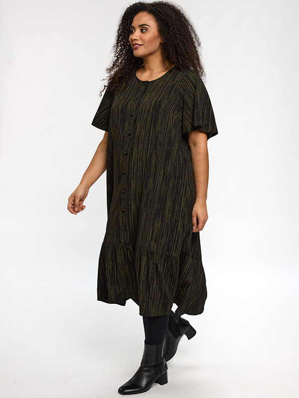 SNADINE - Plus Size Klänning fra Studio