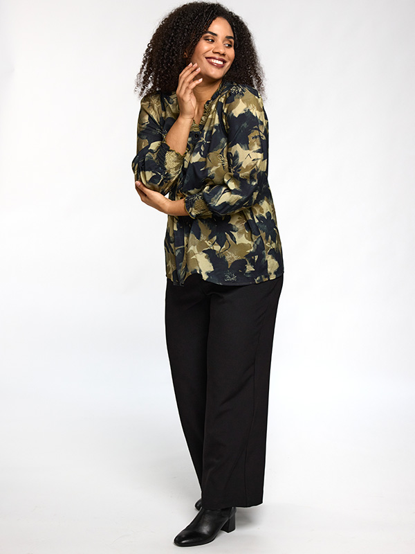 SBONNI - Plus Size Blus fra Studio