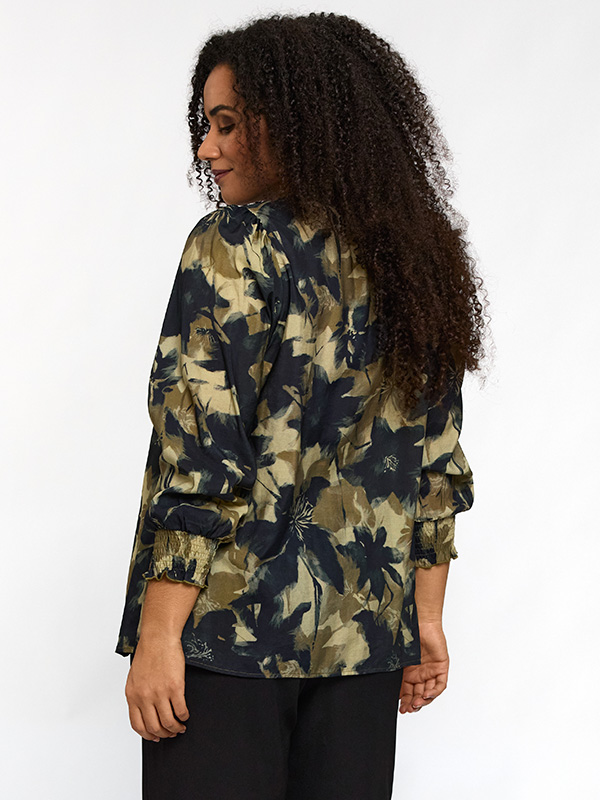 SBONNI - Plus Size Blus fra Studio