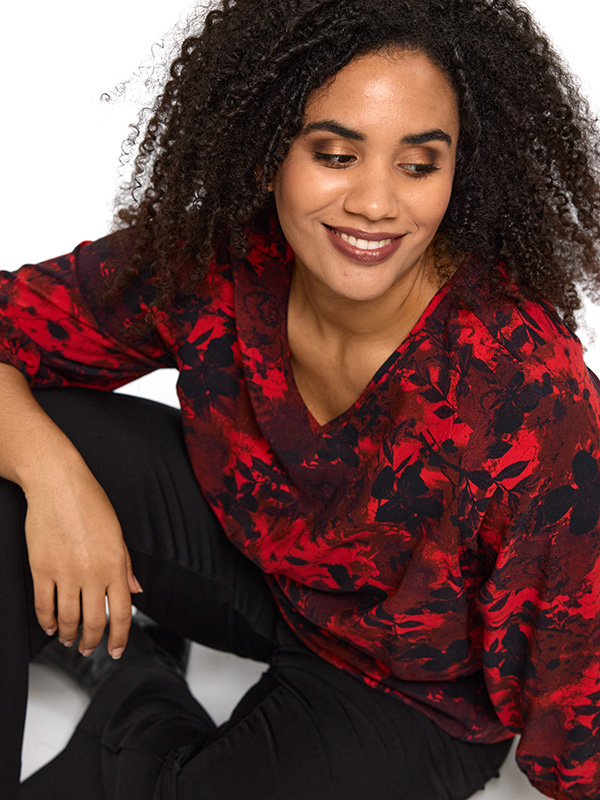 SSINE - Plus Size Blus fra Studio