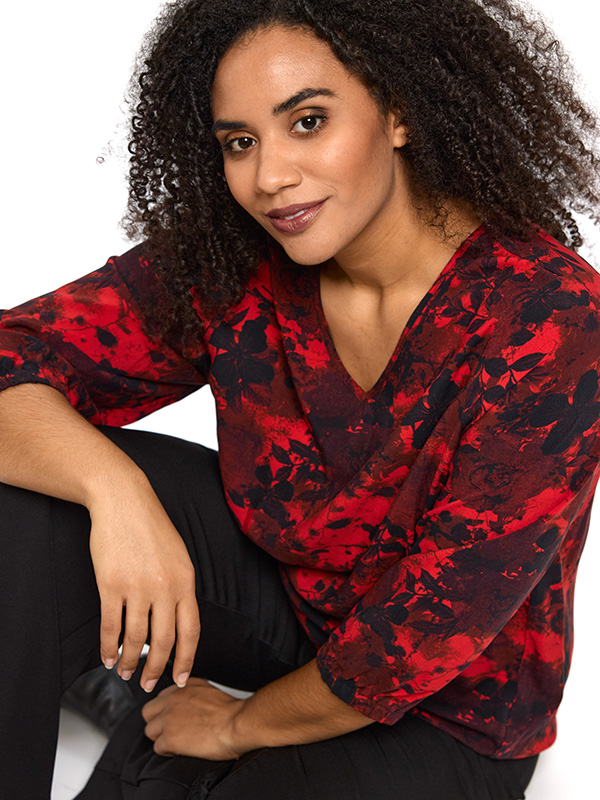 SSINE - Plus Size Blus fra Studio