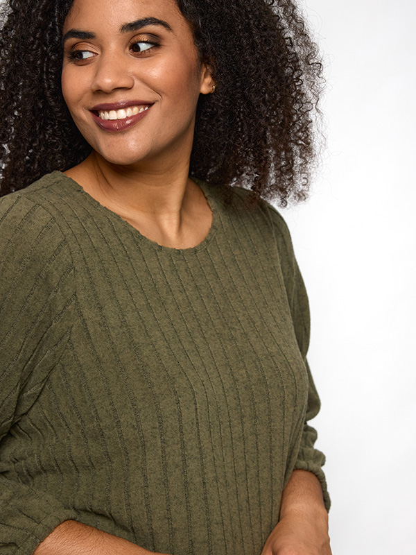 SILANA - Plus Size Blus fra Studio