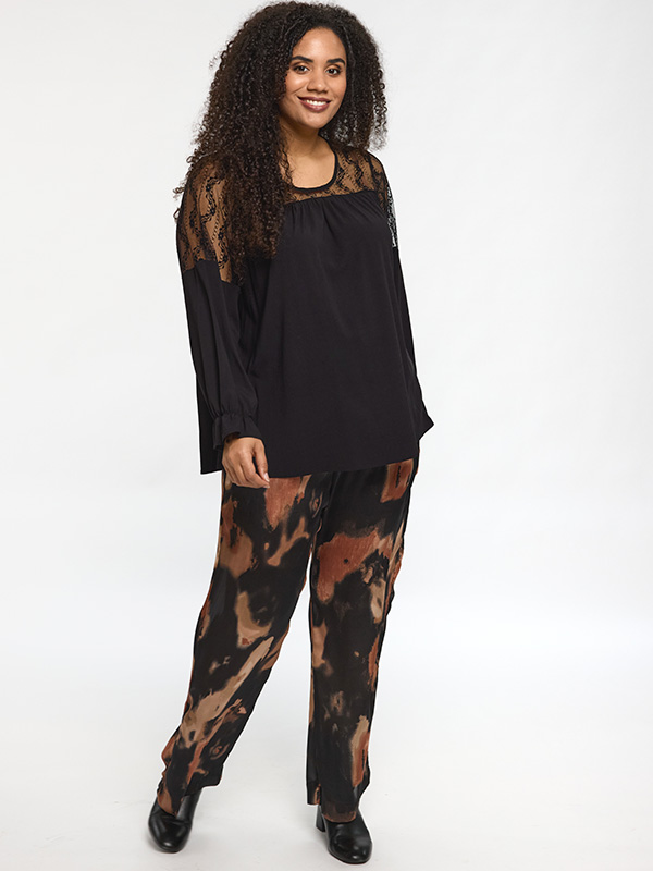 SMILLE - Plus Size Blus fra Studio