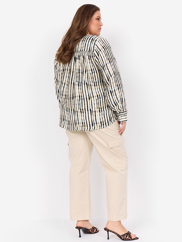 WA-VARINKA - Plus Size Blus fra Wasabi Concept