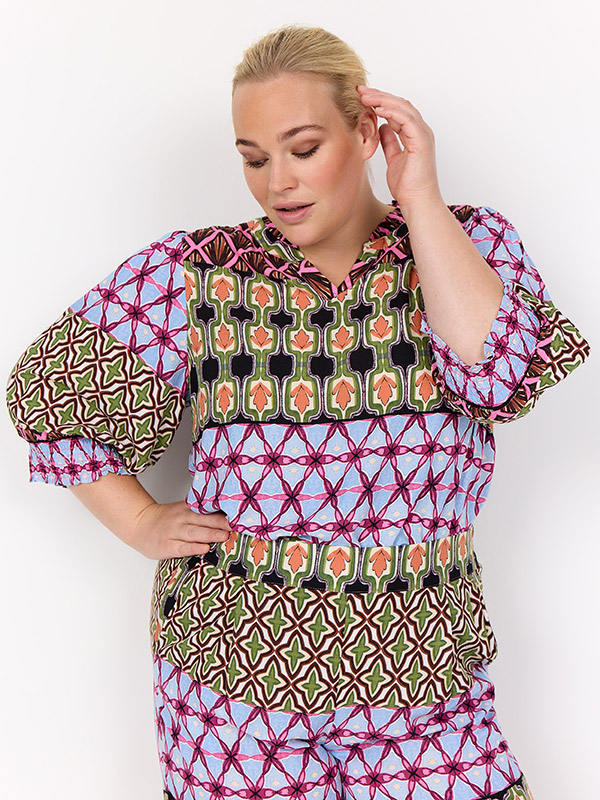 WA-MELIKA - Plus Size Blus fra Wasabi Concept