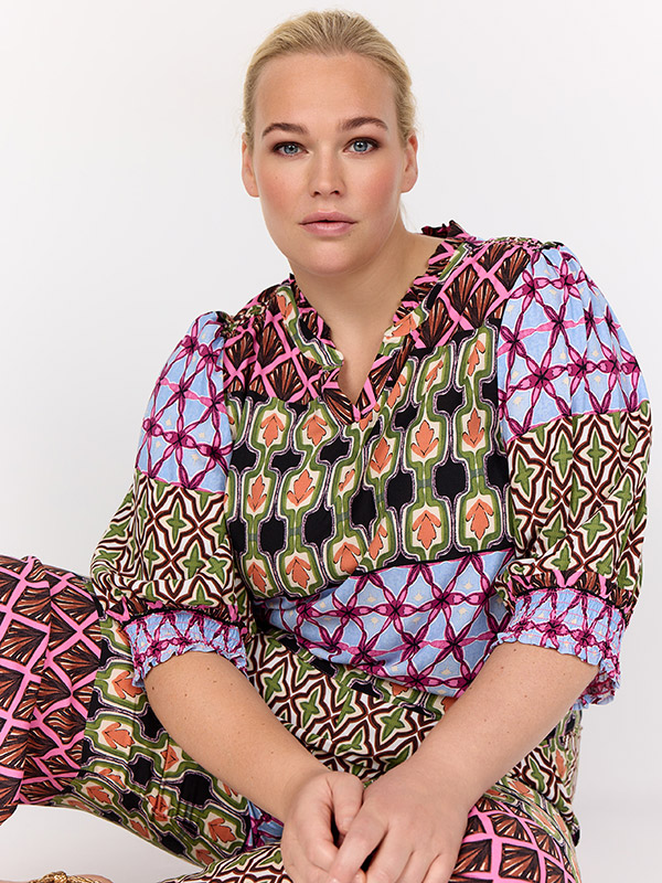 WA-MELIKA - Plus Size Blus fra Wasabi Concept