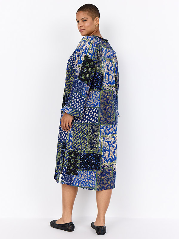 WA-NEA - Plus Size Klänning fra Wasabi Concept