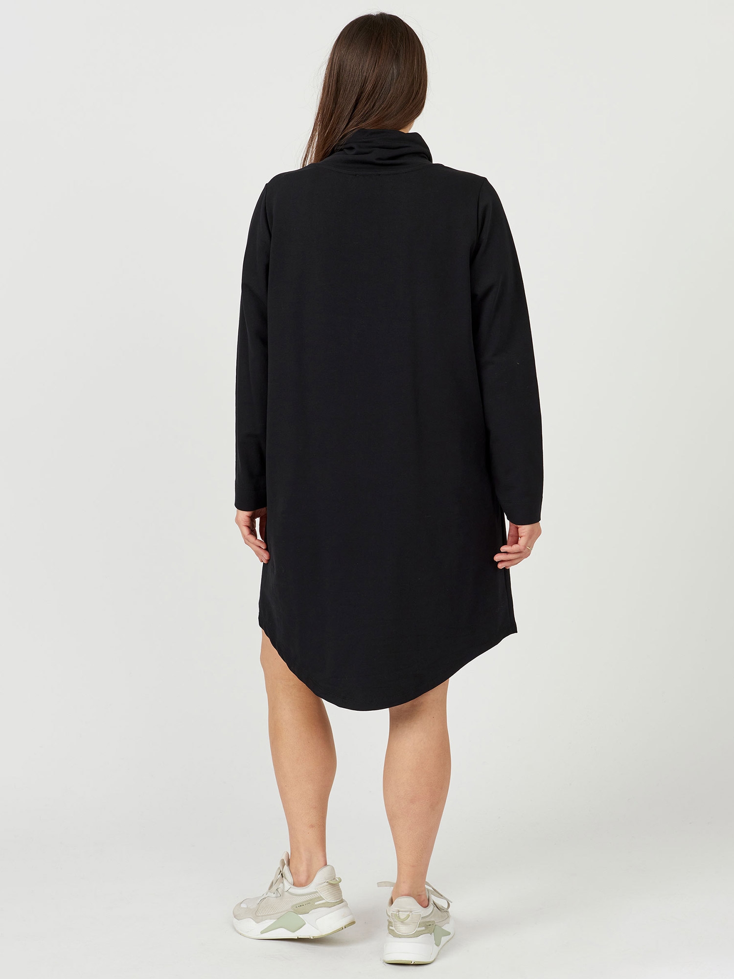 CLARA - Plus Size Klänning fra Aprico