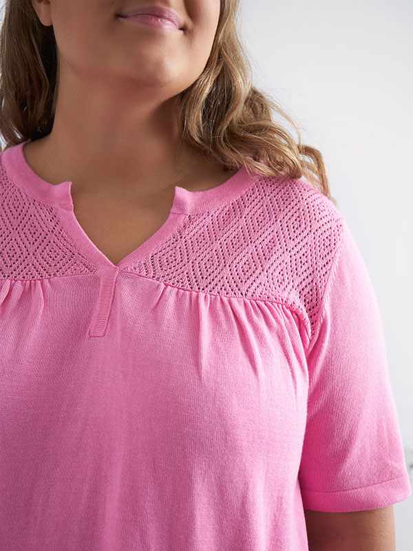 BRYNDIS  - Plus Size Blus fra Adia
