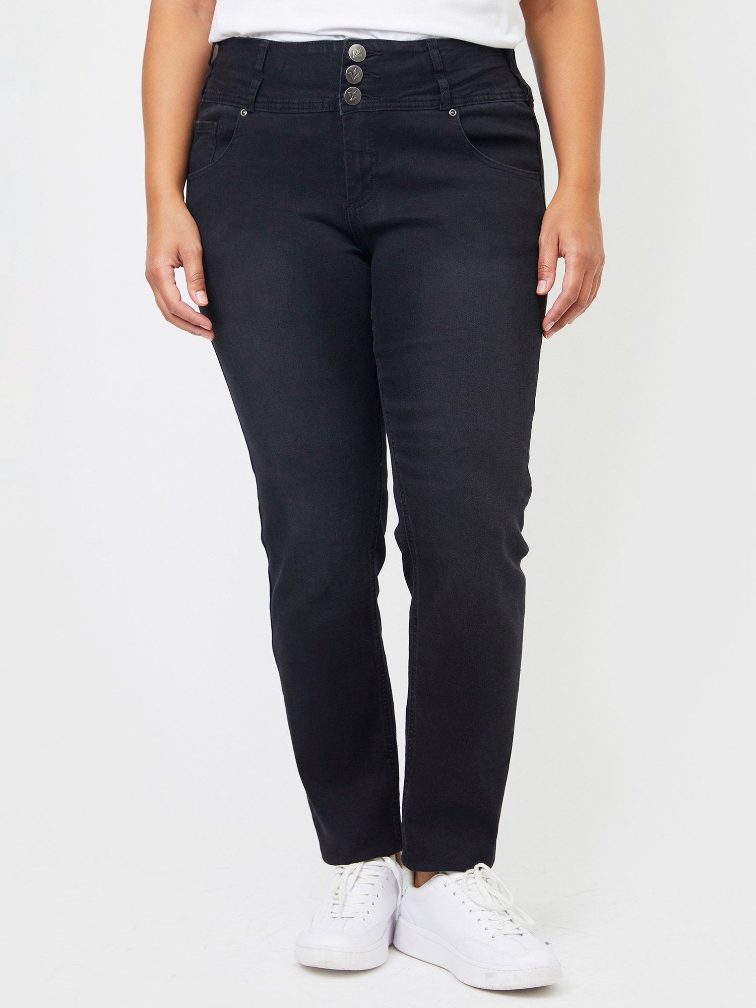 ROME - Svarta jeans med stretch fra Adia