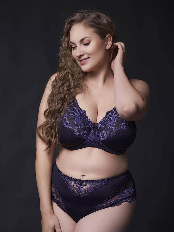 BEATE PLAIN - Plus Size BH med bygel fra Plaisir