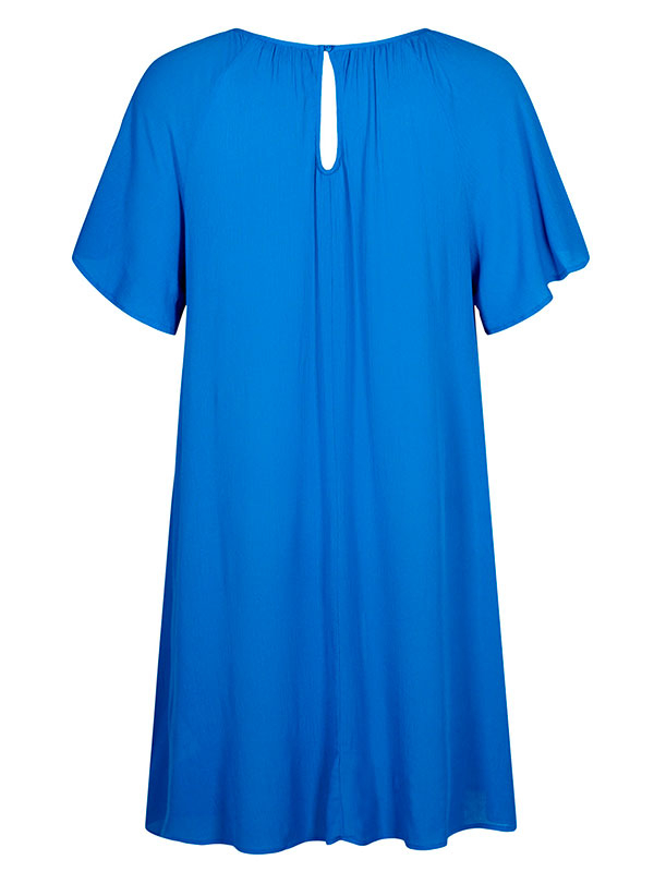 Blå klänning i crepe viskos fra Zizzi