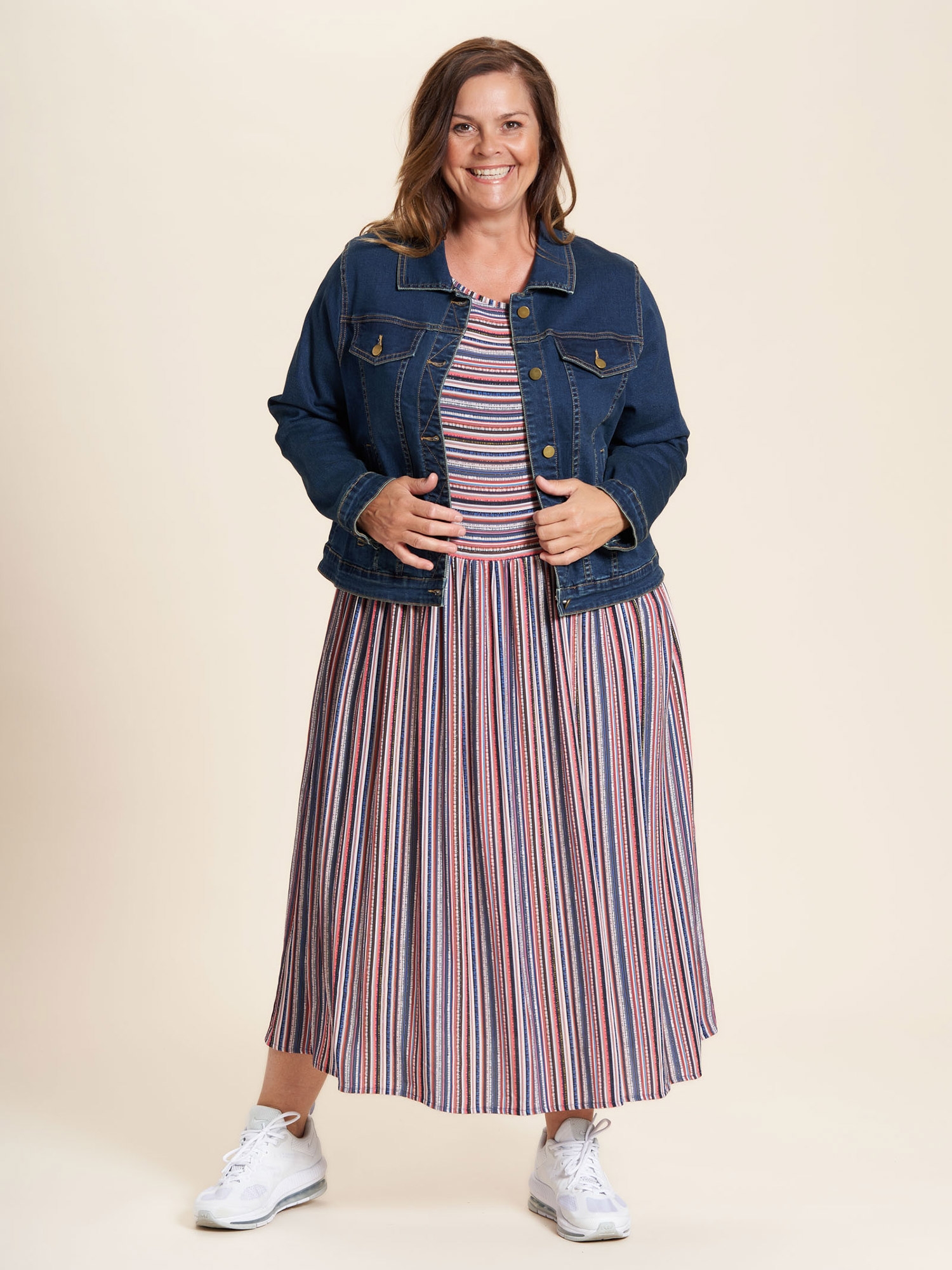 MAYA - Plus Size Jacka fra Gozzip