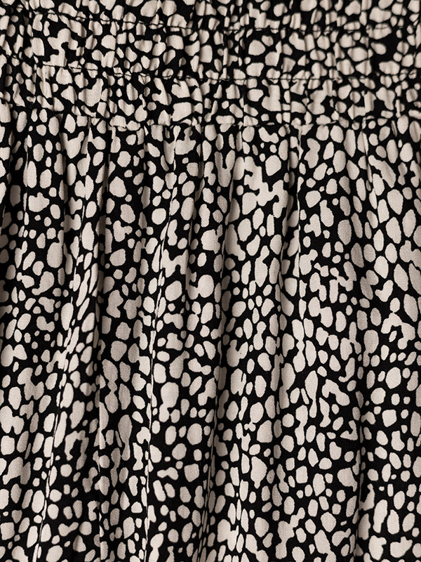 MARGRETHE  - Plus Size Byxor fra Gozzip