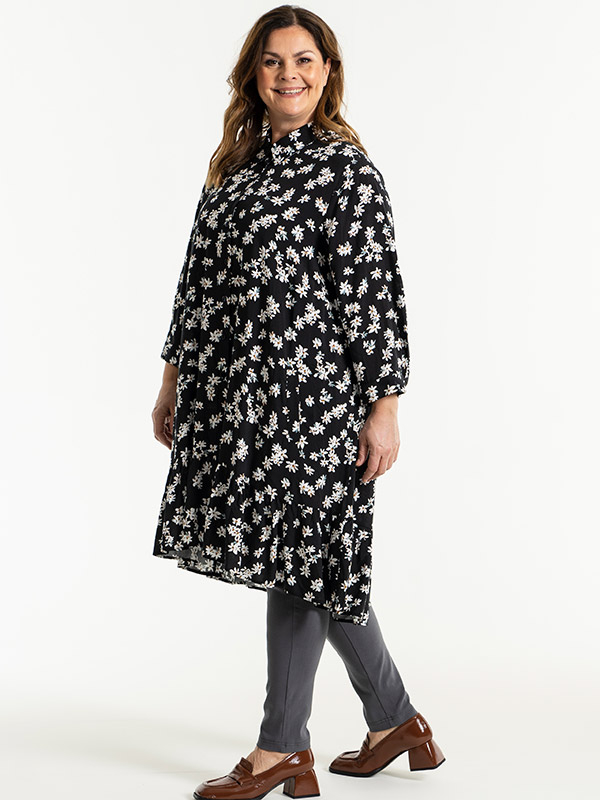 EDITH  - Plus Size Klänning fra Gozzip