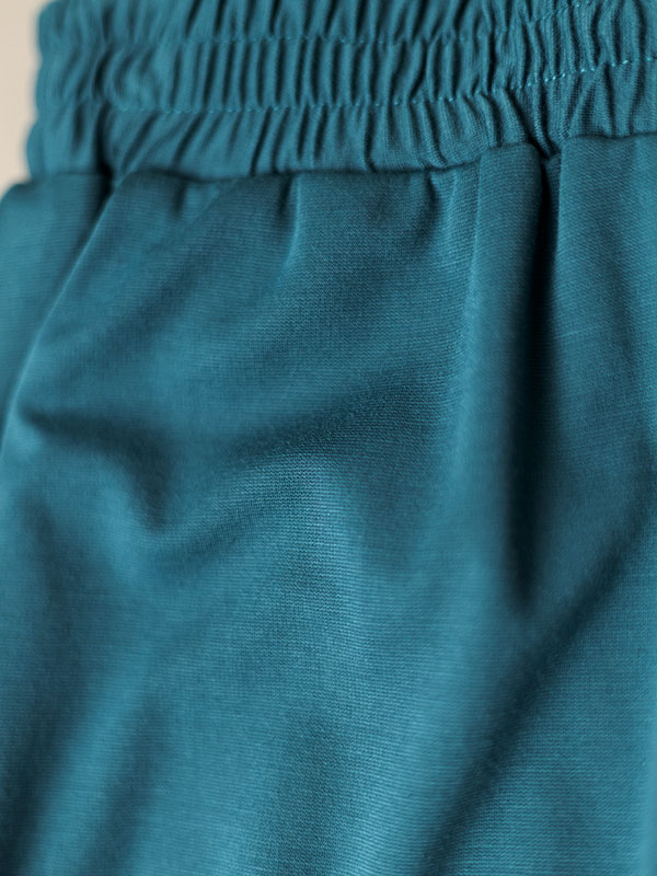 BASMA  - Plus Size Byxor fra Gozzip