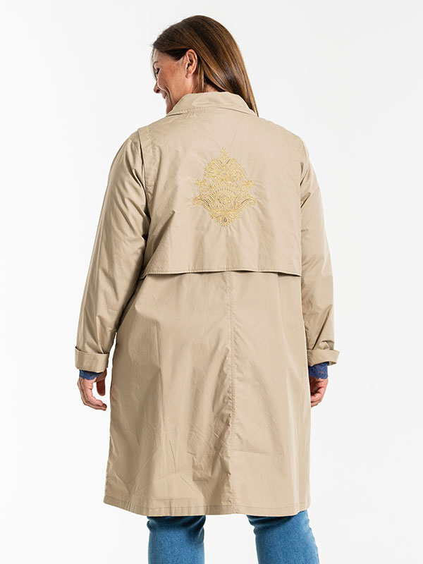 BIRDY - Plus Size Jacka fra Gozzip
