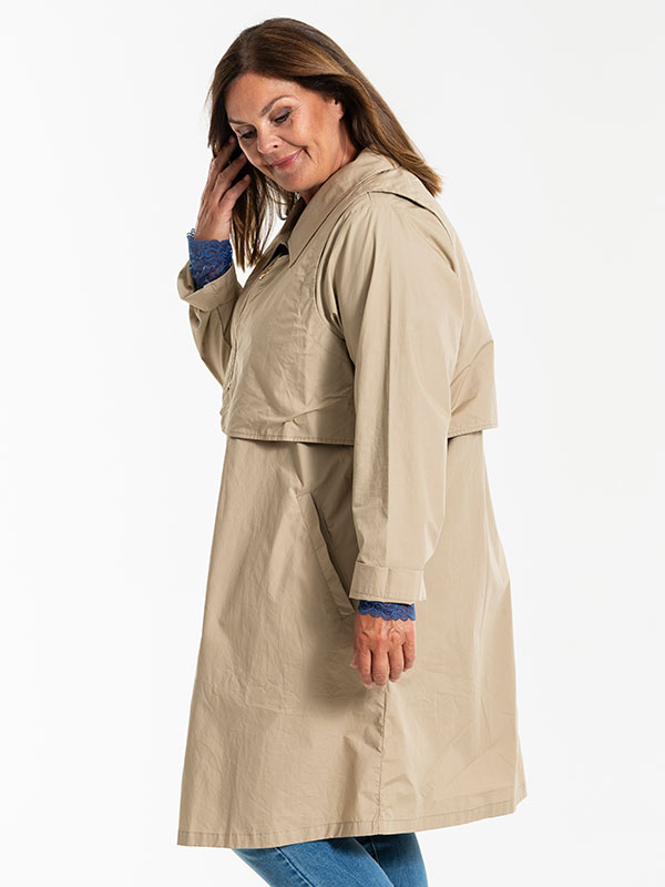 BIRDY - Plus Size Jacka fra Gozzip