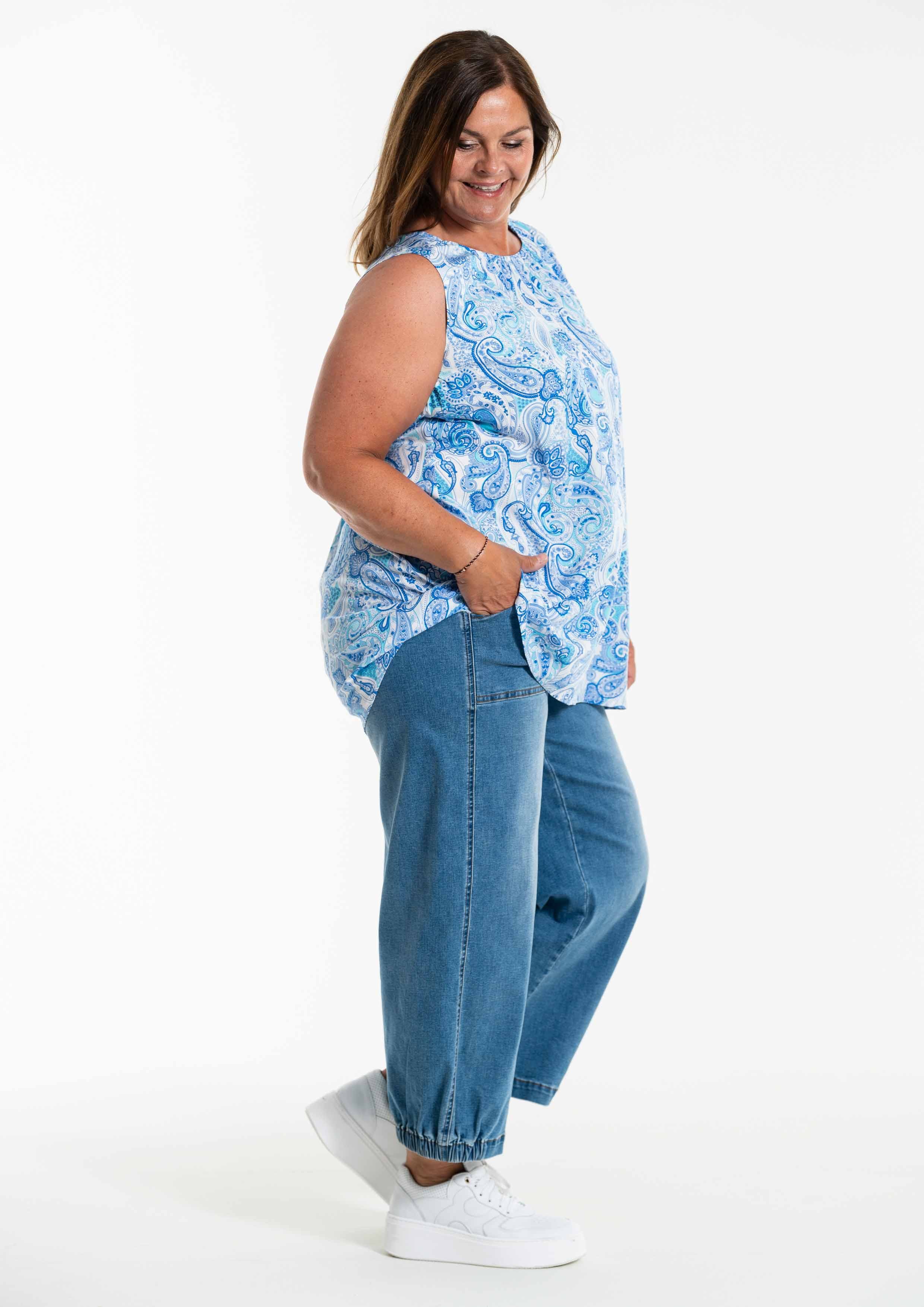 BEATA - Plus Size Top fra Gozzip