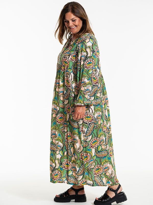 BETINE - Plus Size Klänning fra Gozzip